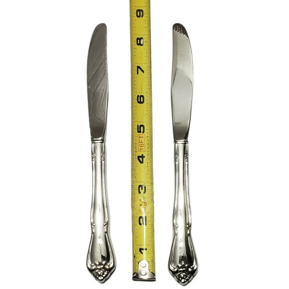 Oneida Rogers True Arbor Rose 2 Dinner Knives Stainless Replacement Butter Knife - Picture 3 of 5